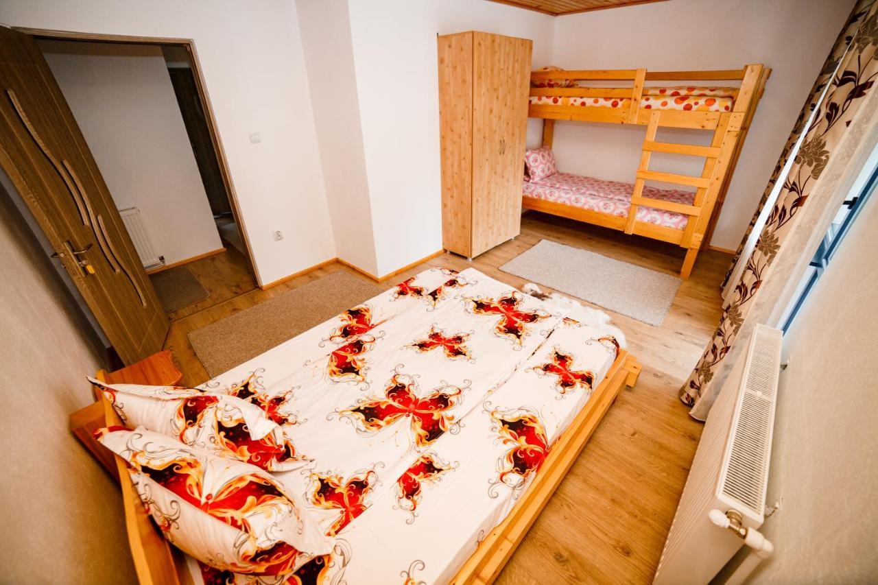 Casa Tudor Топліца Екстер'єр фото